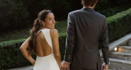La novia vasca de estilo minimalista que triunfó con la falda lady (y sin ramo)