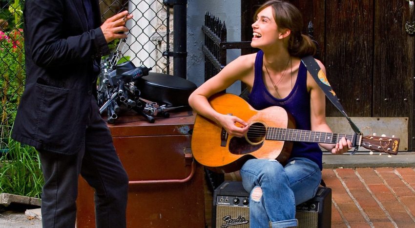 Olga Albadalejo, psicóloga sobre la importancia de la banda sonora de nuestra vida: «Esa ‘playlist’ no contiene solo canciones; contiene distintas versiones de nosotros mismos»