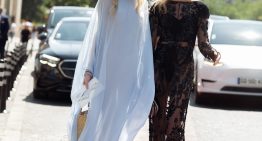Aceptamos el caftán de Zara Home como el vestido más elegante de la playa y el comodín de tu maleta de vacaciones que resuelve todos tus planes de verano