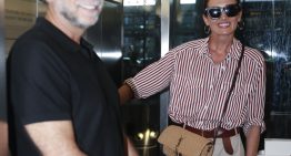 De su prenda «de avión» por excelencia al toque tendencia, todos los trucos de estilo que hemos aprendido de Nieves Álvarez a lo largo de los años para viajar cómoda y elegante