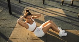 Ale Llosa, entrenadora: «La respiración es el gran secreto de los abdominales ya que cada exhalación activa el transverso abdominal, uno de los músculos más importantes del core»