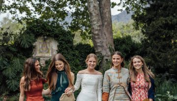 Si tienes una boda en septiembre, estas invitadas elegantes van a inspirar tu look: del vestido más tendencia al color que siempre favorece
