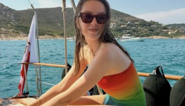 ¿Qué lee una princesa en verano? Los dos libros que Alexandra de Hannover ha metido en su maleta (y todo lo que revelan sobre ella)