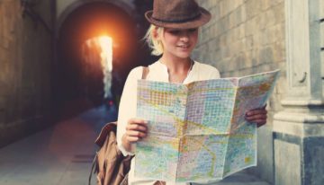 ¿Viajas fuera de España este verano? Este es el truco para ahorrar dinero en comisiones por cambio de divisa