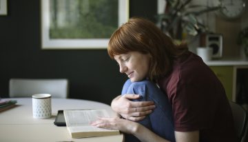¿Sin serie para el finde? Nuestra experta nos recomienda 3 adaptaciones de libros que están hechas para engancharte a ellas