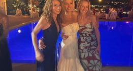 La invitada más elegante de la boda de Susanna Griso  lleva un vestido de marca española y alpargatas de cuña