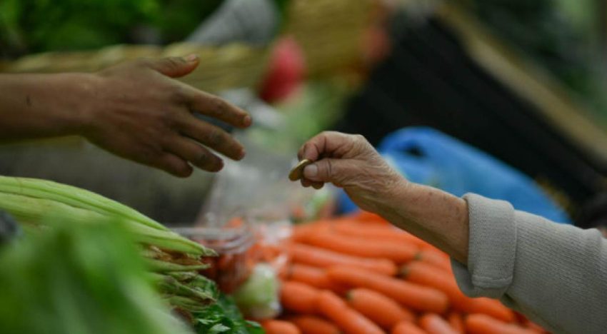 Los precios mundiales de los alimentos bajan levemente en junio por caída de los cereales y el azúcar