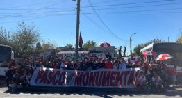 Un micro de hinchas de River fue atacado a tiros cuando regresaba del Monumental tras el partido ante Barracas: hay tres heridos