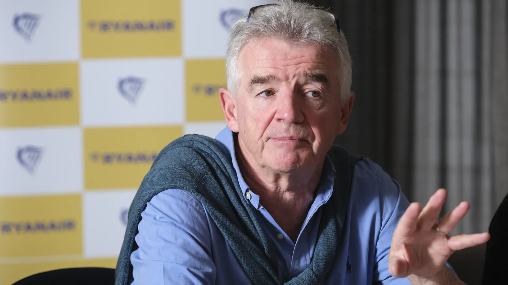 El CEO de Ryanair habla del caso del pasajero succionado por una ventanilla rota: «Lamento lo sucedido, pero no salió despedido»