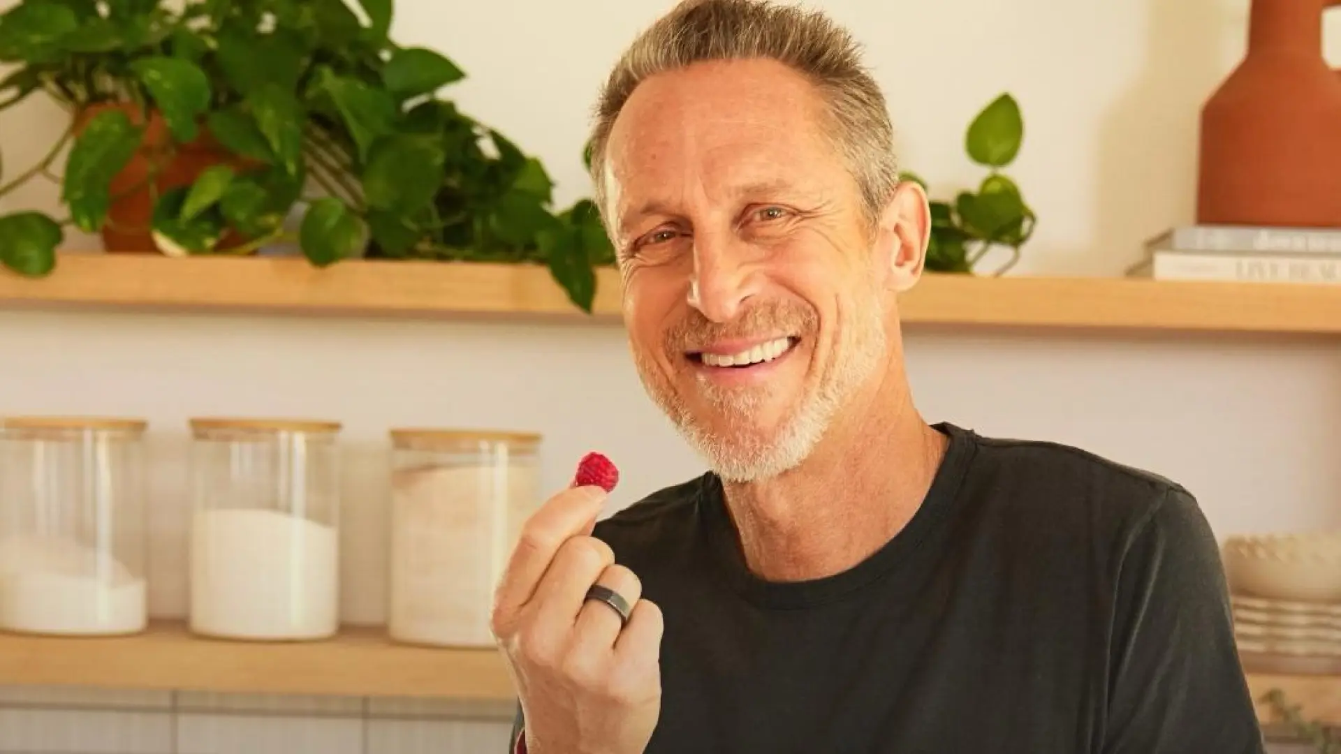 Mark Hyman, experto en longevidad: «No es una meta, es la consecuencia de hacer las cosas básicas para que el organismo funcione de manera óptima»