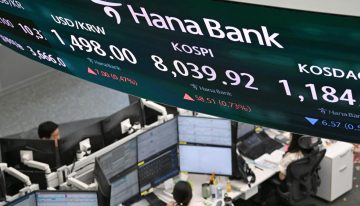 La bolsa de Seúl cierra con caídas de casi 8%; SK Hynix y Samsung pierden hasta 12%