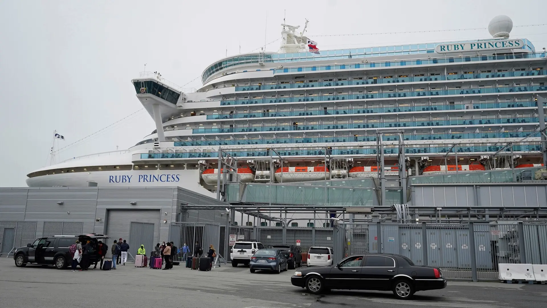 Más de 100 personas se contagian de norovirus en un crucero que partió de California
