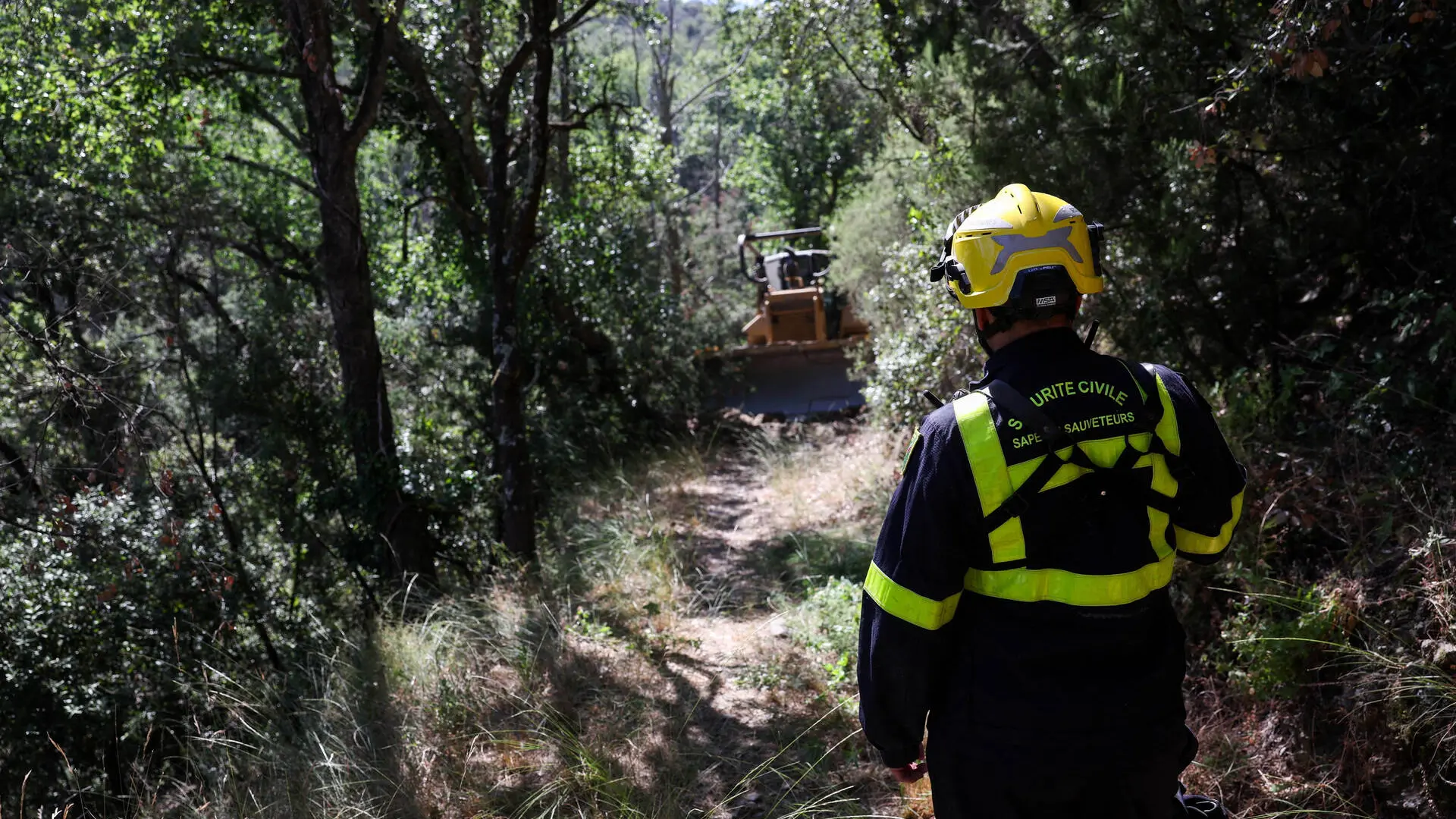 Muere un bombero voluntario de 22 años que trabajaba en un incendio forestal en Francia
