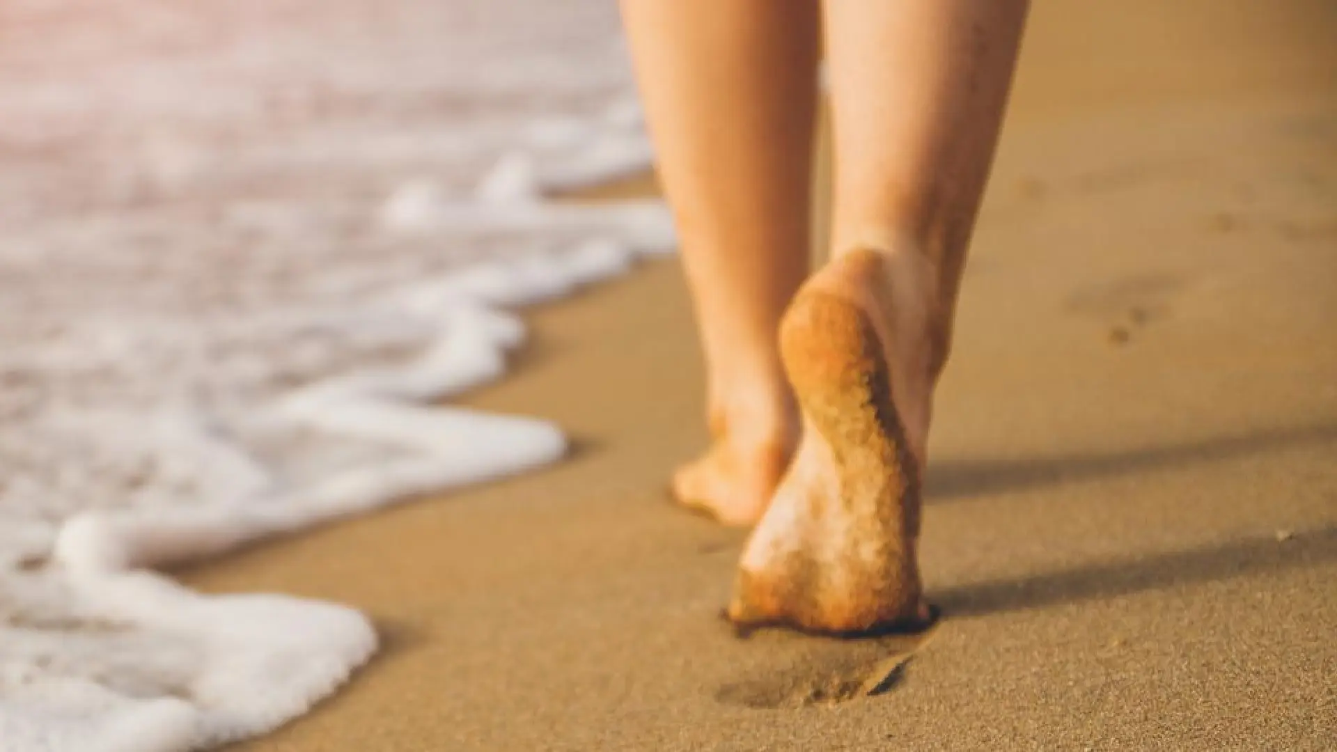 Los pies sufren más en verano: qué problemas podemos tener y cómo podemos prevenirlos