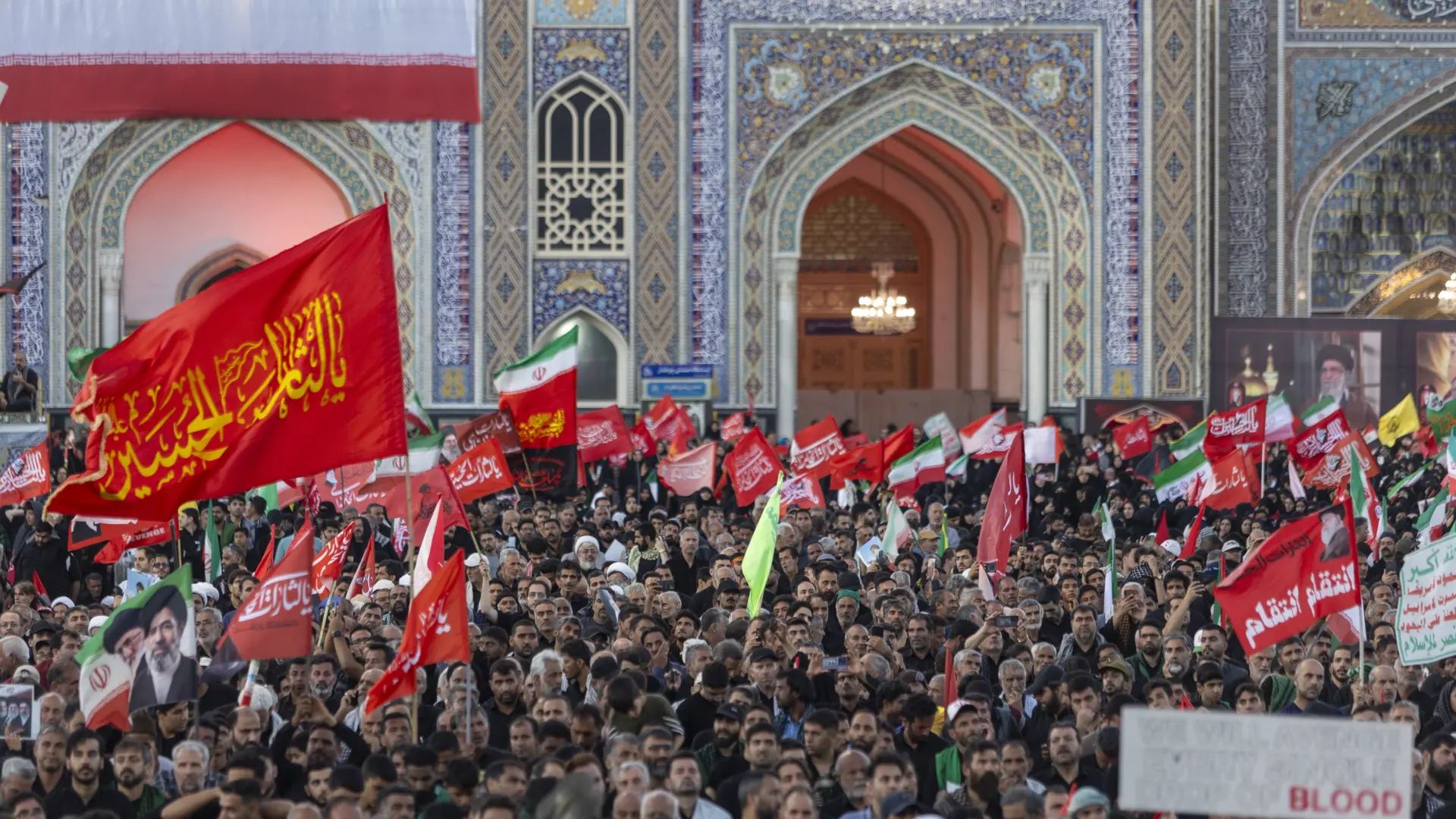 Alí Jamenei es enterrado en Mashhad tras una semana de ceremonias en Irán e Irak