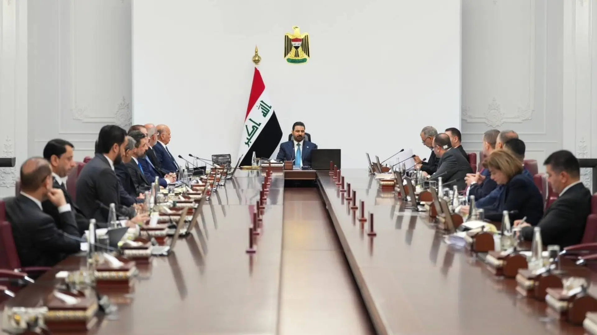 Irak destapa décadas de corrupción con arrestos masivos de políticos, incautación de millones en efectivo y joyas enterradas