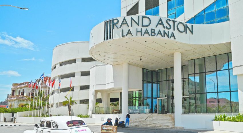 Turismo en Cuba, blanco de sanciones de EU
