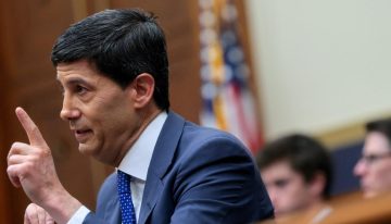Kevin Warsh promete hacer su trabajo al frente de la Fed si Trump lo desafía