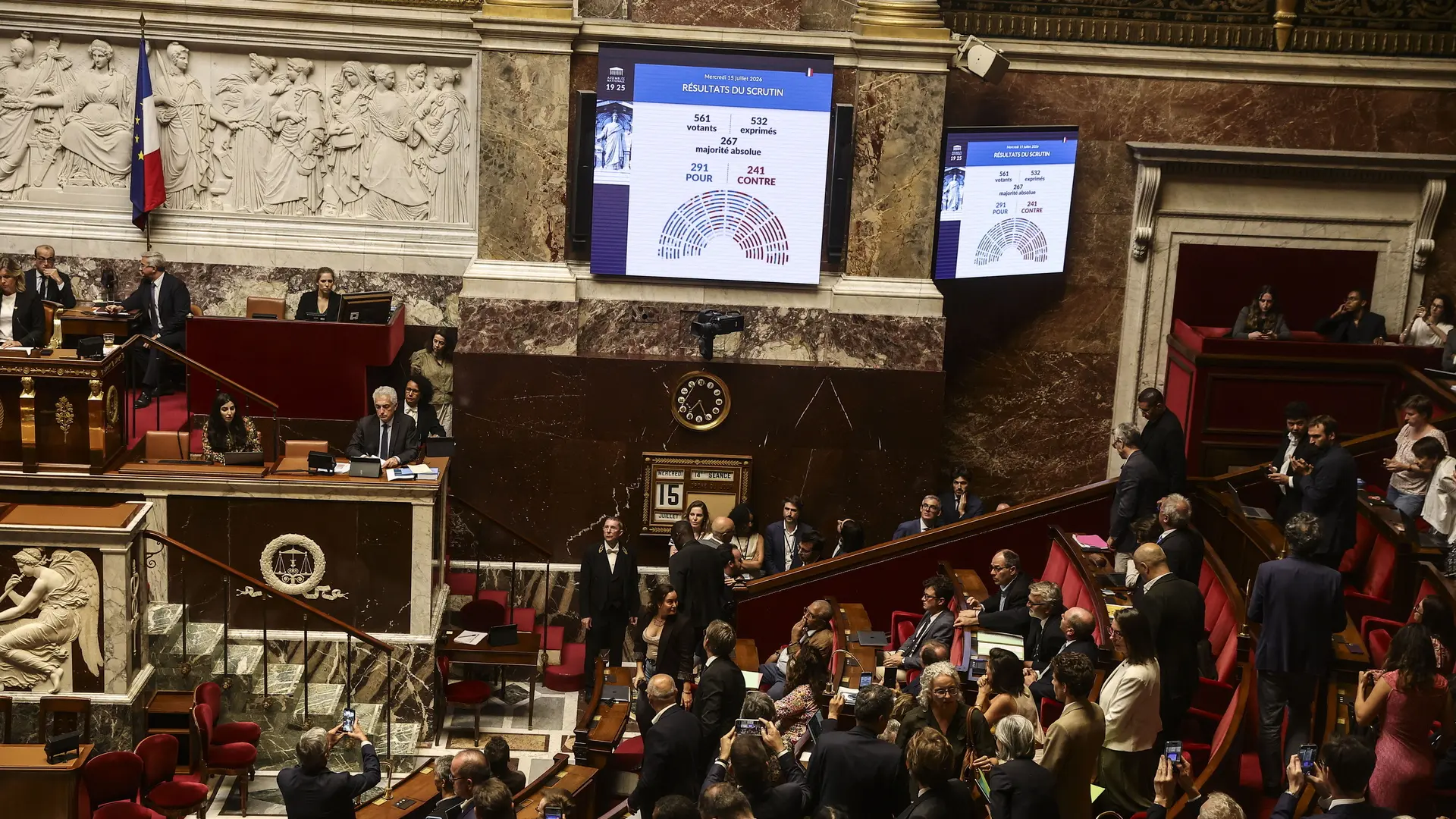 Francia aprueba definitivamente la ley que legaliza la eutanasia y el suicidio asistido