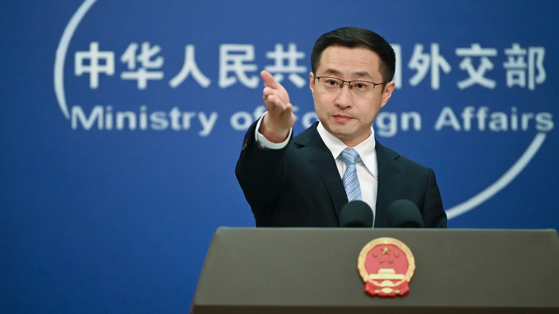 China pide a Trump que aparque de una vez el «invento» de la presunta injerencia electoral