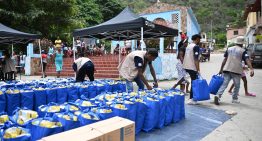 Una aldea aislada sobrevive gracias a la ayuda humanitaria tras terremotos en Venezuela