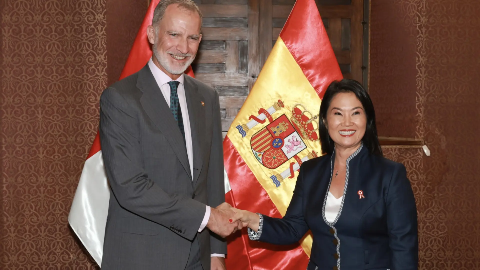 Keiko Fujimori recibe a Felipe VI en la víspera de asumir la Presidencia de Perú