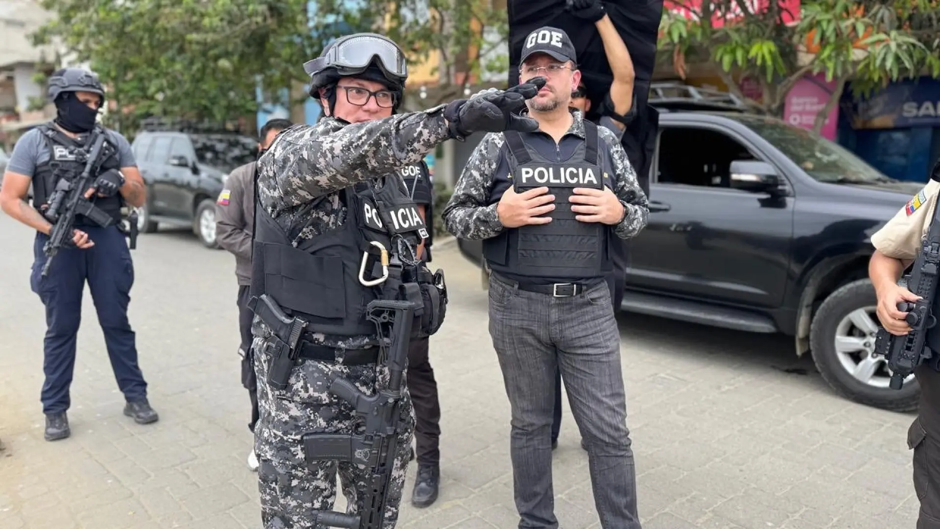 Disparan al ministro del Interior de Ecuador en una operación antidrogas en Esmeraldas