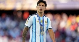 El fuerte posteo de Lisandro Martínez tras la final: «La caída de los grandes es la felicidad de los mediocres»
