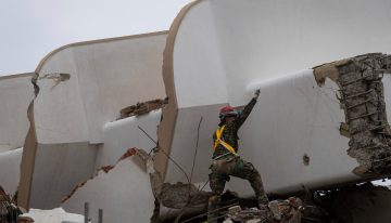 Murió hijo de una Miss World Venezuela tras quedar atrapado en edificio colapsado por terremotos