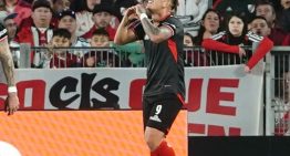 Acusan de violencia de género al futbolista que le dio el triunfo a Barracas Central frente a River: qué dijo el club