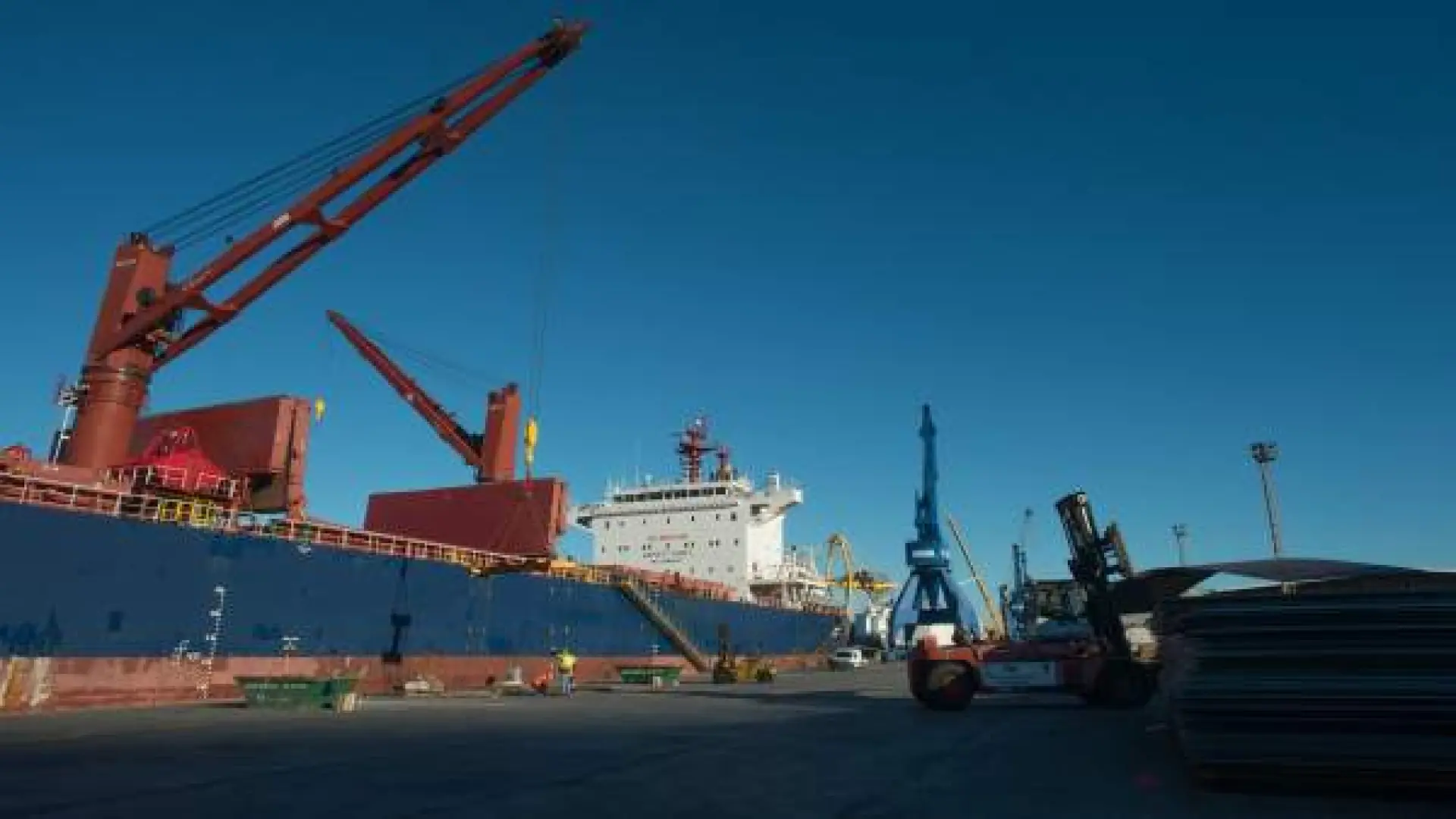 Guerra comercial de Trump: críticas en Brasil, inquietud en Chile y negociación en México