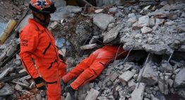 Topo azteca asegura que todavía hay posibilidades de seguir encontrando vida bajo los escombros (VIDEO)