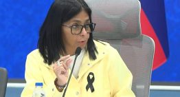 Delcy Rodríguez pagó millonada a un bufete en su primer intento de acercarse a Donald Trump