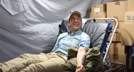 Subsecretario de Agricultura de EEUU donó sangre durante visita a hospital humanitario en Venezuela