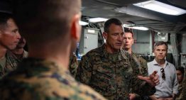 FOTOS: Así fue la visita del jefe del Comando Sur de EEUU a Venezuela en medio de la devastación