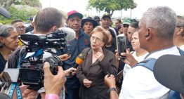 Blanca Rosa Mármol dijo que la salida a la crisis pasa por el artículo 350 de la Constitución (VIDEO)