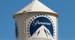 Paramount cedió ante la presión judicial de EEUU y aplazó la fusión con Warner por casi un año