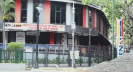 Seniat acabó el «quiquirigüiqui» con la exhibición del RIF hasta en la sopa