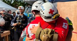 Milagro en La Guaira: rescataron a Hernán Gil tras pasar ocho días bajo los escombros (Imágenes)
