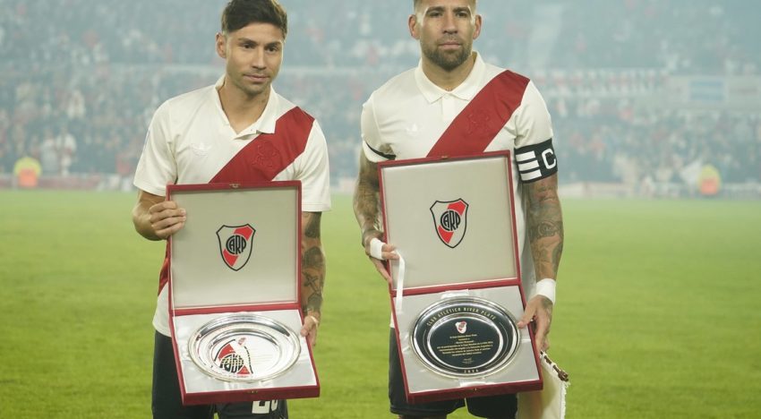 River armó una fiesta para homenajear a Otamendi, Montiel y toda la Selección pero el Monumental insultó a Chiqui Tapia