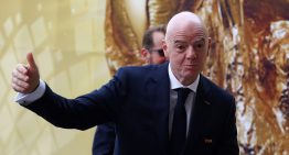 “Gracias por los momentos inolvidables”: Gianni Infantino sorprendió con un mensaje para Nicolás Otamendi