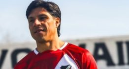 Enzo Pérez fue expulsado en la Primera Nacional: gesto polémico y mucha bronca