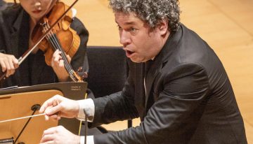 Gustavo Dudamel y la Orquesta Sinfónica Simón Bolívar estarán en el show de medio tiempo de la final