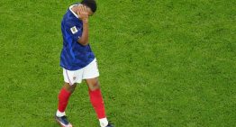 Francia asume el golpe tras la eliminación del Mundial: Mbappé dio la cara y la prensa elogió el dominio de España