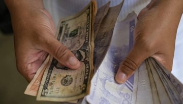 Doble presión para el bolívar: Dólar BCV sigue elevándose y el euro tocó nuevo techo