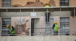 A un mes del doble terremoto, Caracas sigue devastada con miles de damnificados en las calles
