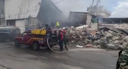 VIDEO: Voraz incendio consumió varios comercios en Catia La Mar