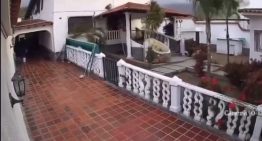 Cámaras captaron la violencia del doble terremoto en una vivienda de La Guaira (VIDEO)