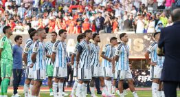 La prensa española sigue castigando a la Selección Argentina por el «espaldazo» en la premiación: ¿por qué rescatan al Flaco López?