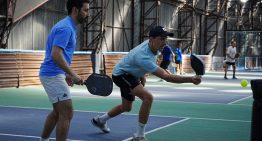 Es psicólogo, jugará el Mundial de pickleball para Argentina y vende rifas para poder viajar a Vietnam